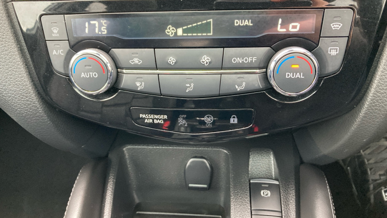 Nissan Qashqai 1.2 DiG-T Tekna+ 5dr Petrol Hatchback